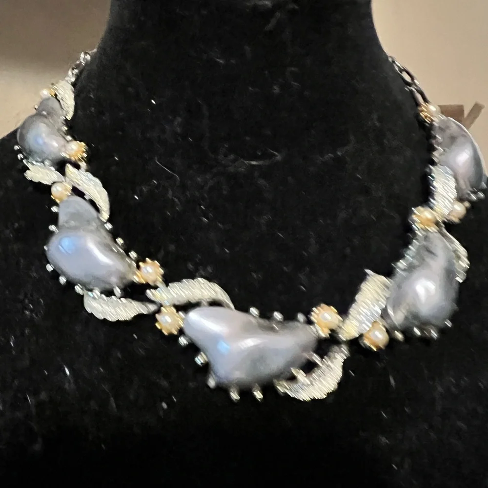 Vintage Coro grey Thermoset and faux pearl silver-tone choker style necklace.